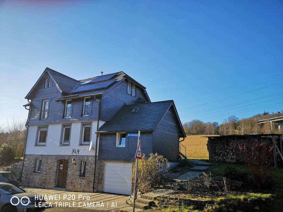 Luxurioese Ferienwohnung Im Herzen Des Sauerlandes Meschede Exterior photo